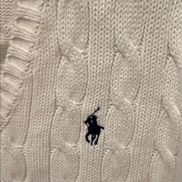 Ralph Lauren V-Neck woman’s Cable Knit Sweater in Cream size XL - Picture 2 of 4